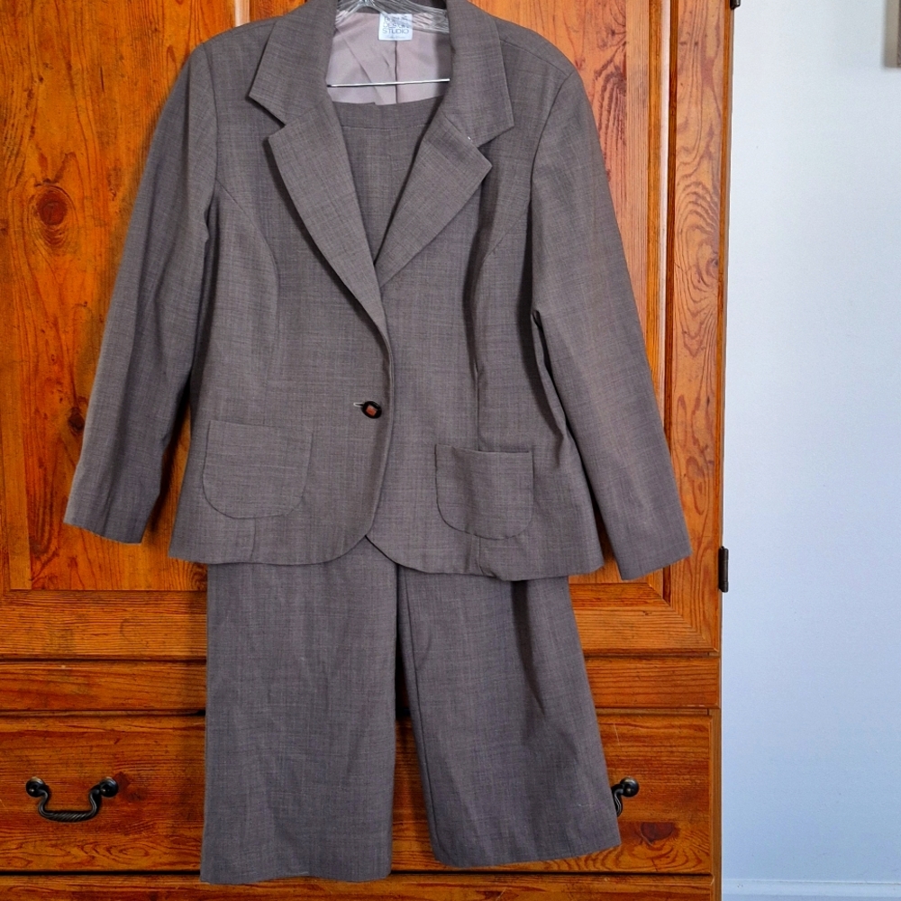 Burns Design Studio 3 Pc Suit 2X Pants Skirt Blazer